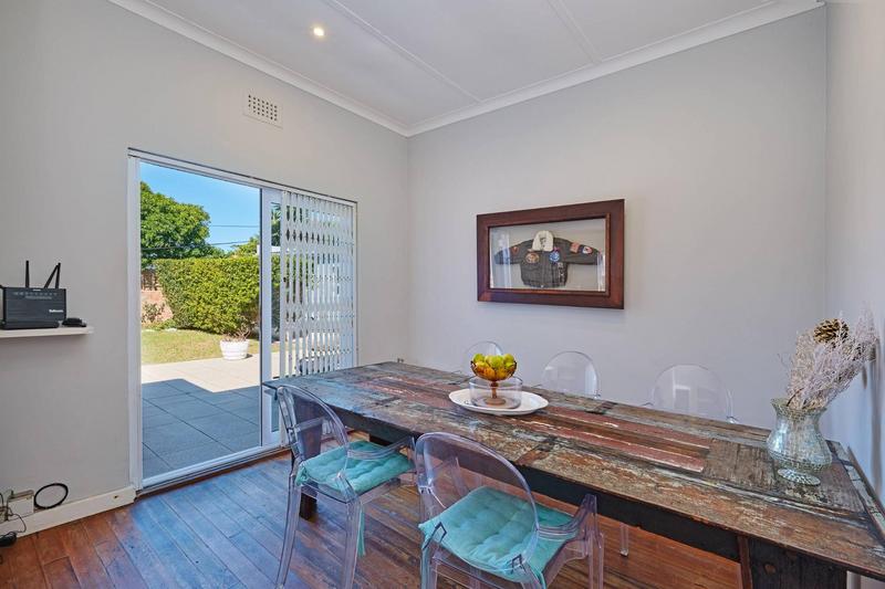 6 Bedroom Property for Sale in Fish Hoek Western Cape